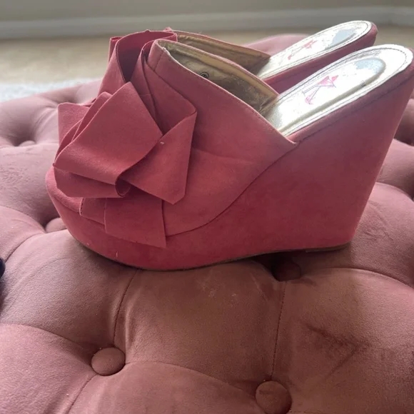 Pink Ribbon - Picture 2 of 4